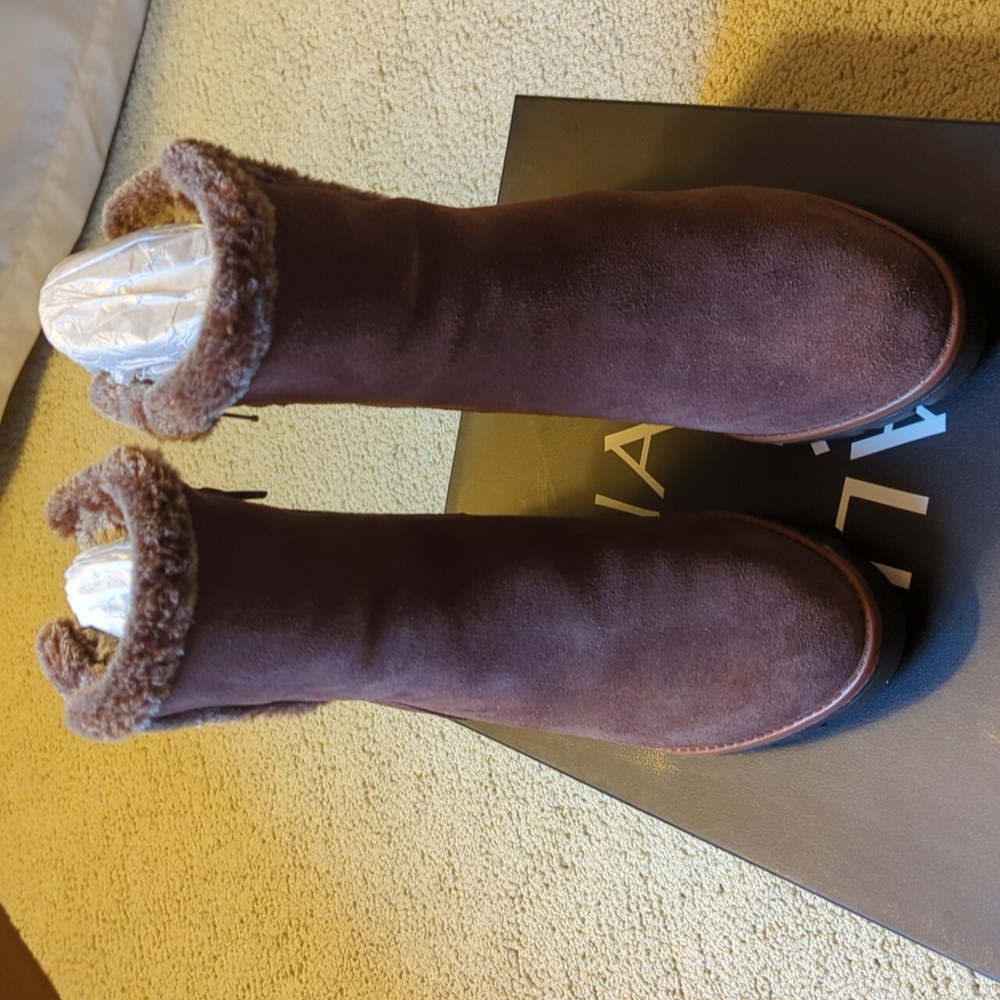 NEW Naturalizer Ankle Boots